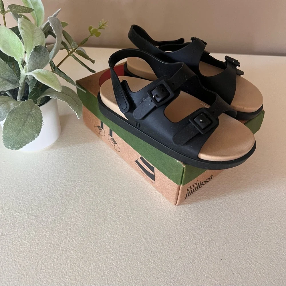 mini melissa sandals
